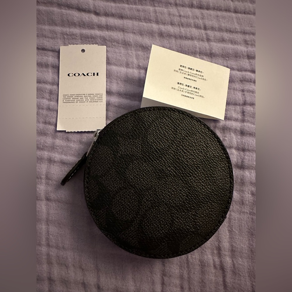 NWT COACH BLACK CAT AND MOON ZIP AROUND COIN CASE - Picture 2 of 6
